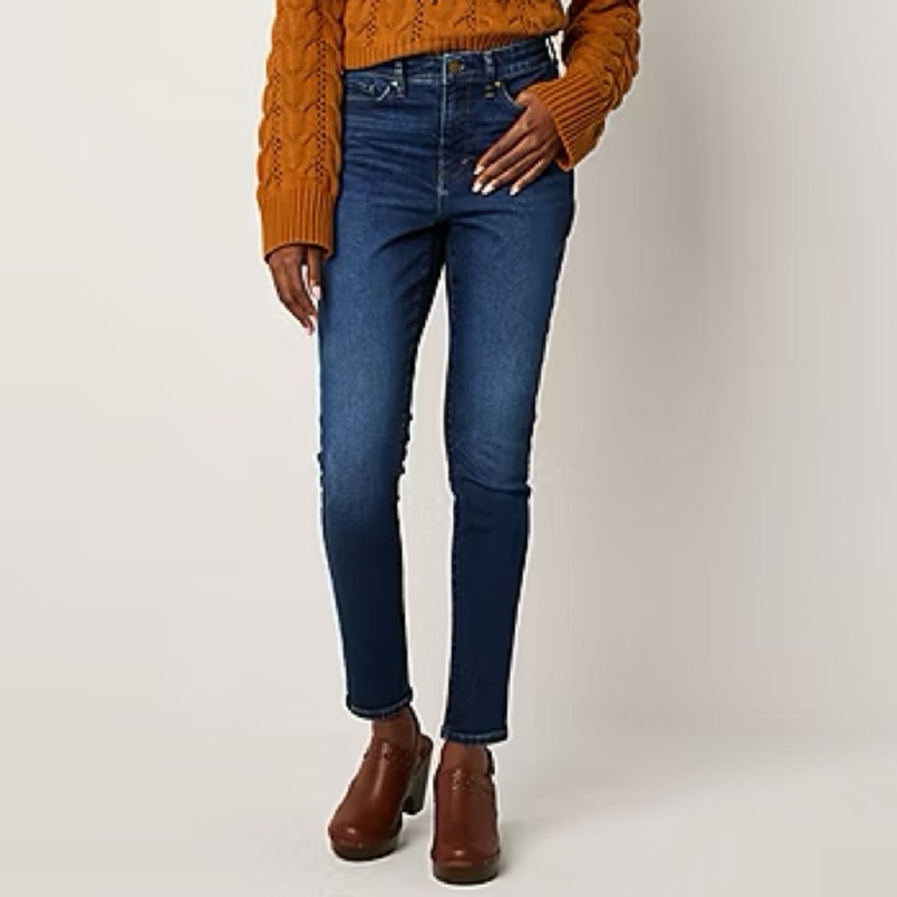JC Penny Skinny High Rise Ankle Size 14 Jeans